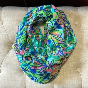 Lilly Pulitzer Style 46281 Infinity Scarf